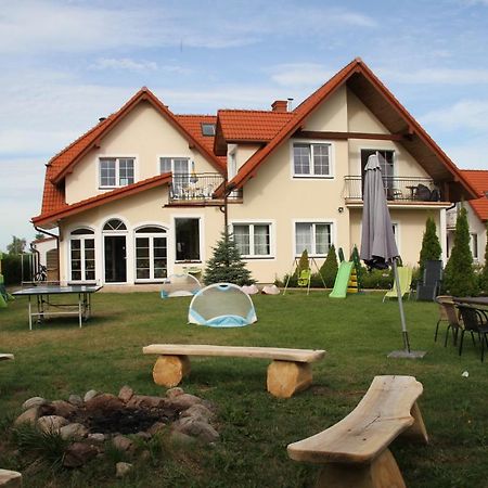 Dworek Leba I Domki Ranczo Itrich Exteriér fotografie